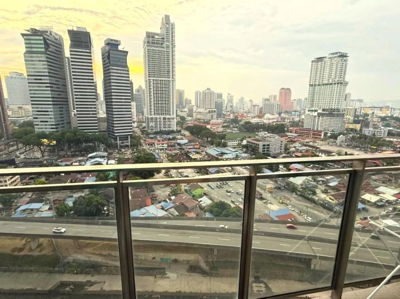 Summer Suites Klcc By Alaman Куала-Лумпур